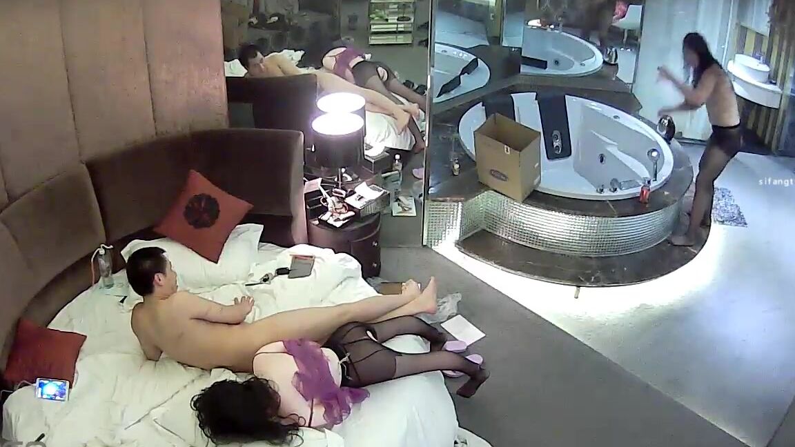 Asian Hidden Camera Couples Escorts 86799