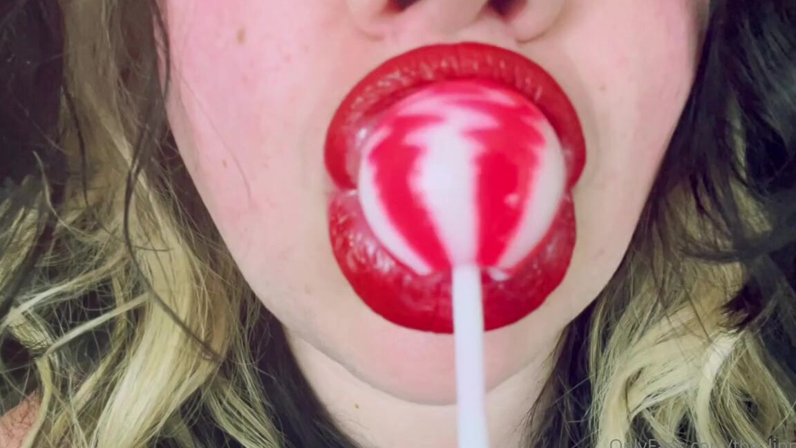 The Lipnotist Nicknamed The Lipnotist 05 29 2022 Onlyfans Video Something Red And White To Leave You Blue