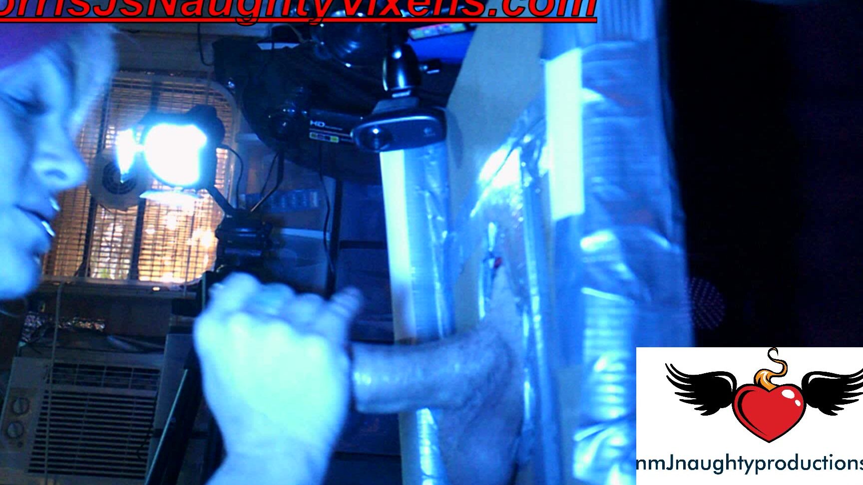 "nmjnaughtyvixens" adulttheater, blowjob, cuminmouth, fucking, gloryhole JadesWillow gives great head manyvids