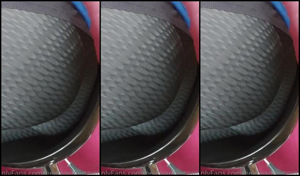 Heidi Foxx Nicknamed Heidivandertrump Onlyfans Are You Brave Enough To Follow Me Home