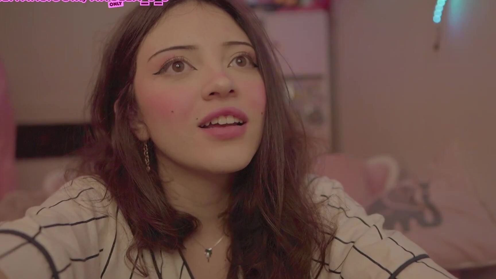 Angela 5 2025 08 27 04 21