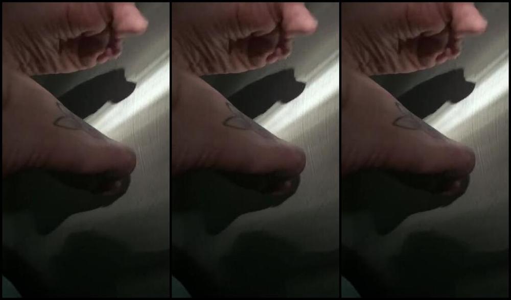 Marci Toes Nicknamed Marcitoes23 01 11 2025 Onlyfans Video Moody Lighting Wrinkled Soles Sexy Arches And A Sensual Tease For This Saturday