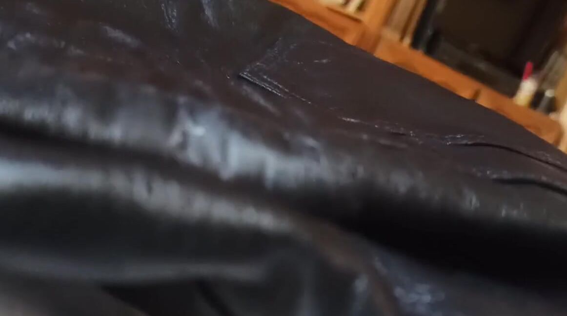 Reina Leather Nicknamed Reinaleather Onlyfans Leather Massage