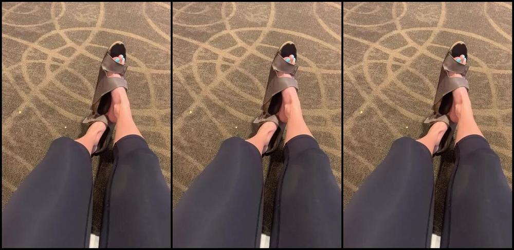 Gia Hottest Nicknamed Giaglows Onlyfans 06 13 2023 Public Birky Tease I Caught So Many Men Staring Would You Stare I Was Getting So