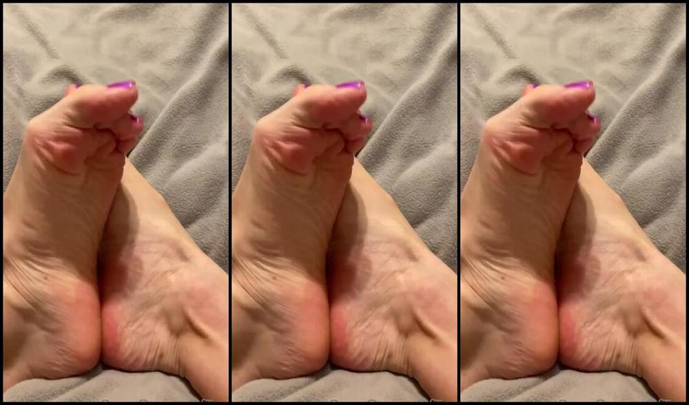 Alice Rose Nicknamed Alicerosequeenoftoes 10 28 2022 Onlyfans Video Too Bad My Feet Cant Rub On You Like This