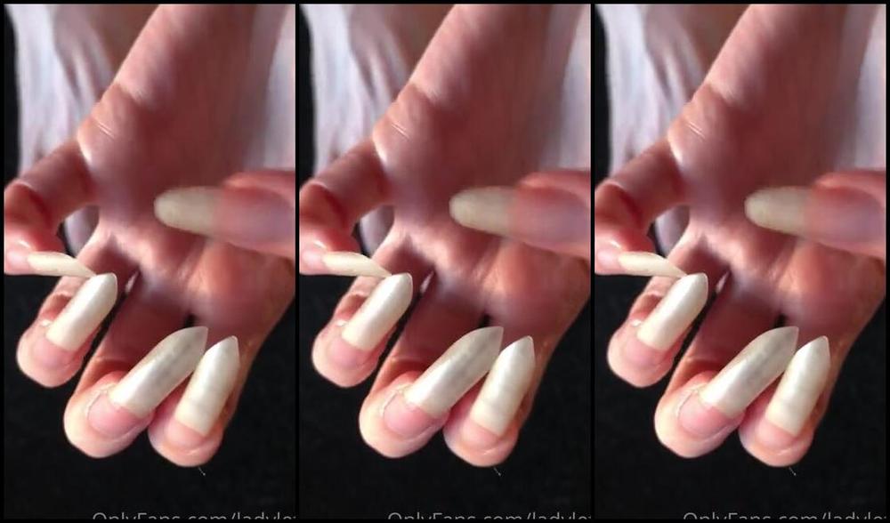 Lady Left Nicknamed Ladyleft 07 31 2020 Onlyfans Video 5 Minutes 28 Secs Of My Longest Nails Close Up With My Right Too Freshly Glistening