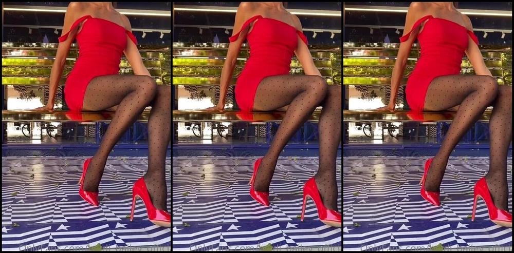 Heidi Bailey Official Nicknamed Heidi Bailey Official 08 22 2021 Onlyfans Video Attention Please Maybe You Could M33T Me Sitting On A Bench In Your Cities