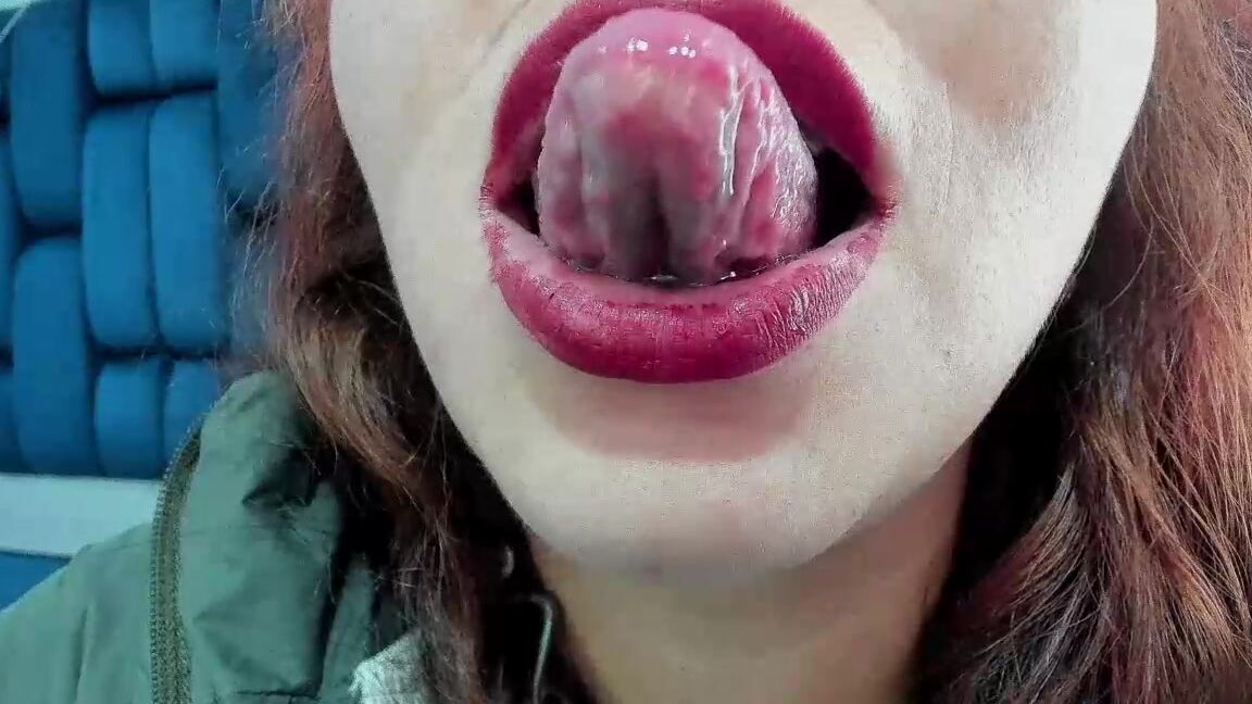 "Coconutsex" deepthroat, dildosucking, milf, roughsex, sloppy Saliva Queen Goes Deep manyvids