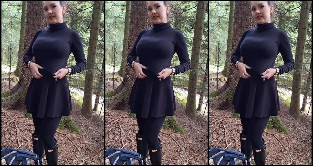 Sophie X Elodie Nicknamed Sophie X Elodie 01 09 2025 Onlyfans Video Im Wald Beim Pilze Sammeln Im Keuschheitsg Rtel