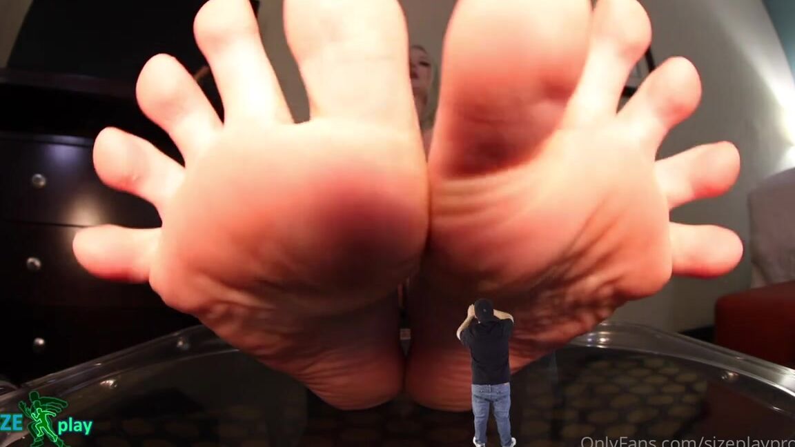 Sizeplay Productions Nicknamed Sizeplayproduct 12 19 2023 Onlyfans Video Tiny Foot Worshiper Featuring Skyestone9 Z