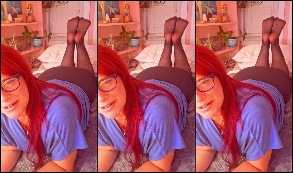 Krystal Soles Nicknamed Krystalsoles1 10 27 2023 Onlyfans Video Im In My Offic3 Laying On My Massage Table