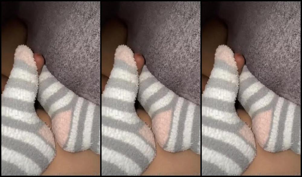 Ciarramoore Nicknamed Footqueen349 06 21 2022 Onlyfans Video Fuzzy Sockjob
