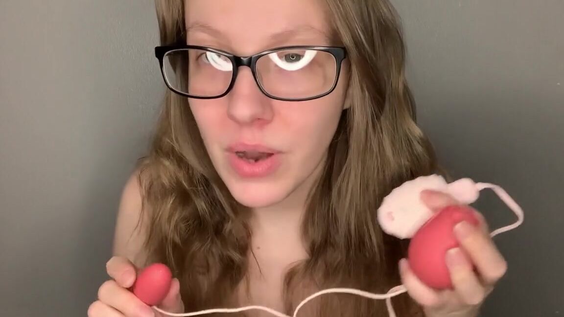 Jennaize Nicknamed Jennaize Onlyfans Another Toy Can You Believe It This One Is So Cute Its A Flower