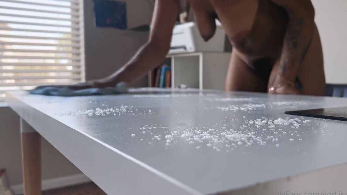 Goddess Adina Nicknamed God Isadina 12 11 2024 Onlyfans Video Awkwardly Waves Like I Havent Been Missing For A Year Lets Just Call It The