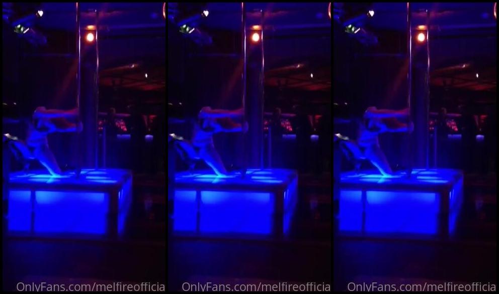 Mel Fire Nicknamed Melfireofficial Onlyfans When I Used To Work In A Strip Club De Quando Eu Trabalhava No Club