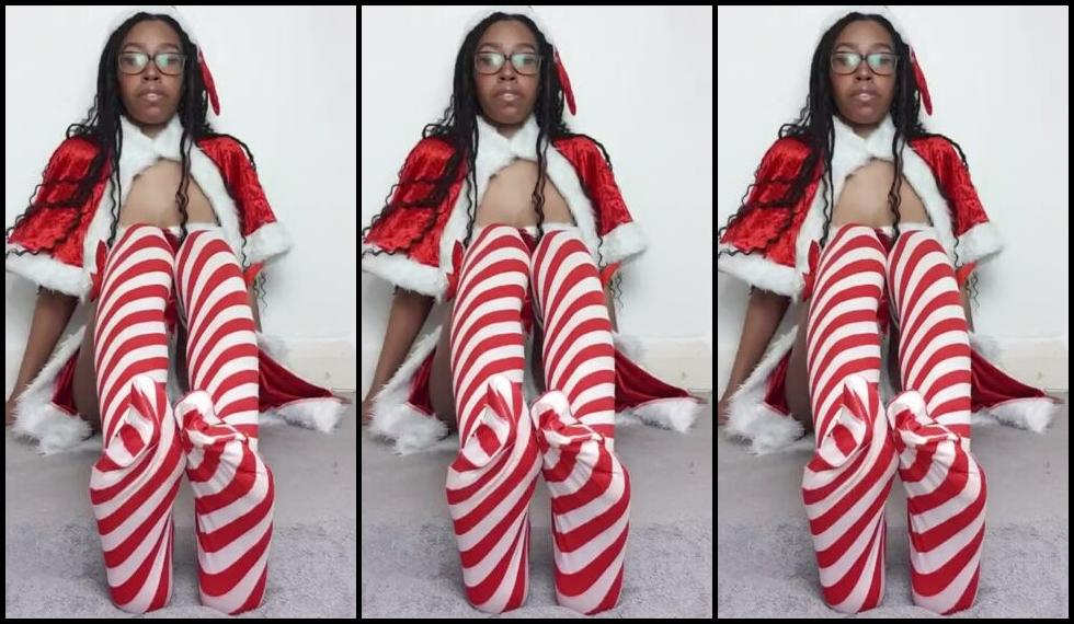 Ceceprincesstoes Nicknamed Cecesprincesstoes 12 23 2020 Onlyfans Video Mrs Claus Decided Youve Been A Good Foot Boy For Princess Cece