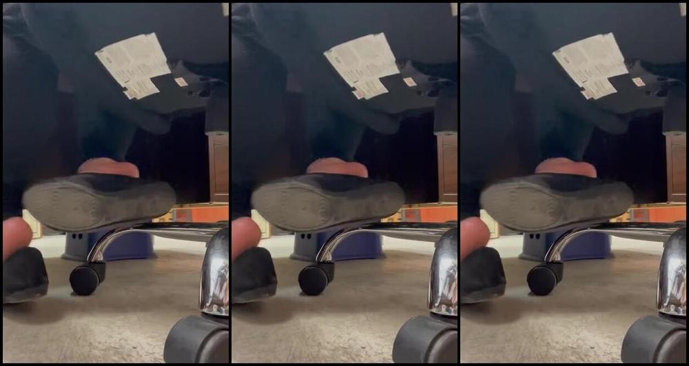 Fattyfeet420 Nicknamed Fattyfeet420 03 15 2025 Onlyfans Video I Just Love Teasing You With My Sweaty Pink Soles