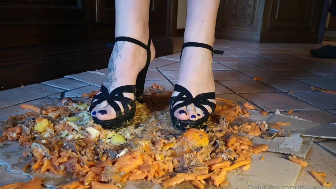 Italian Girlfriend Nicknamed Italiangirlfriend 07 22 2022 Onlyfans Video Various Crush P666