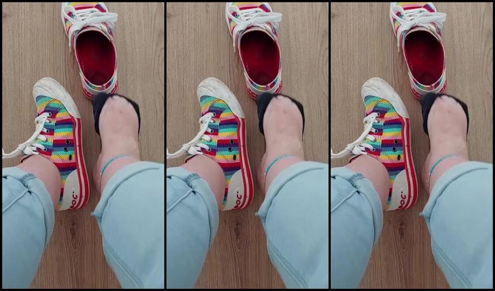 Tinyfairyfeet Nicknamed Tinyfairyfeet 05 23 2023 Onlyfans Video Such A Relief When My Shoes Come Off After A Long Day 1Ye