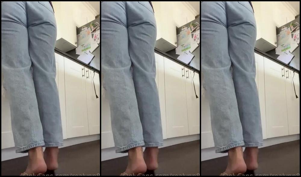 Realynn Nicknamed Realynn87 Onlyfans Cum And Enjoy My Feet While Do A Little Barefoot Foot Play While I Bnv