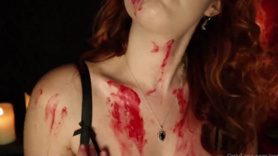 Xsnowy Nicknamed Xsnowy Onlyfans Asmr Vampire Turns You Happy Halloween Everyone Warning It Gets Blooooody