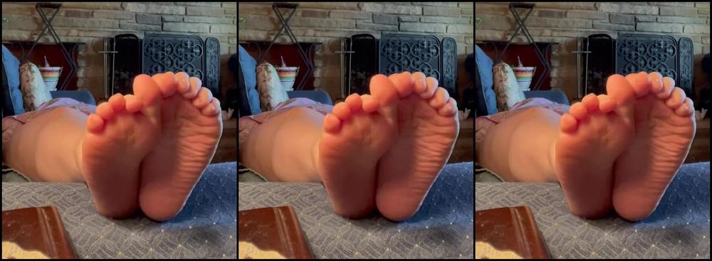 Fattyfeet420 Nicknamed Fattyfeet420 05 20 2023 Onlyfans Video After Work Soles Looking So Plush You May Want The Sound On For This One