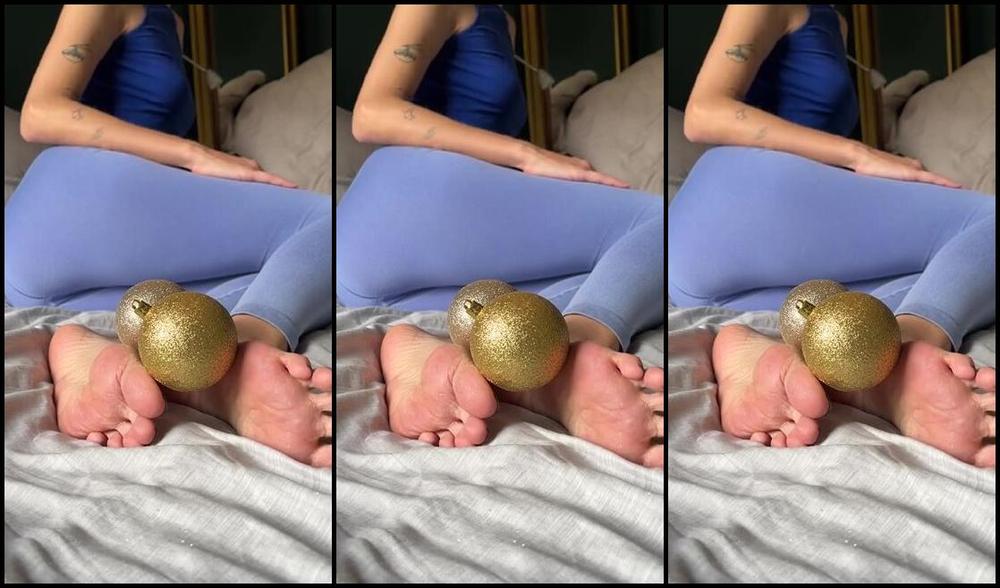 Maxi Rose Nicknamed Cutestickyfeet 12 23 2023 Onlyfans Video Just Casually Playing With My Christmas Balls And Thinking Of You