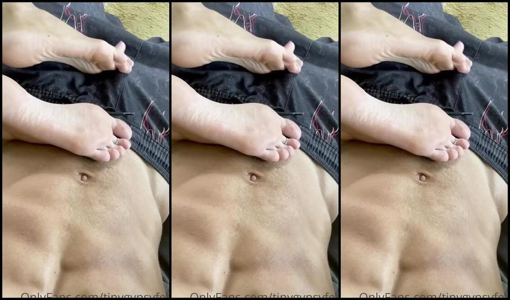 Tiny Gypsy Nicknamed Tinygypsyfeet 05 06 2021 Onlyfans Video And He Doesnt Even Have A Foot Fetish