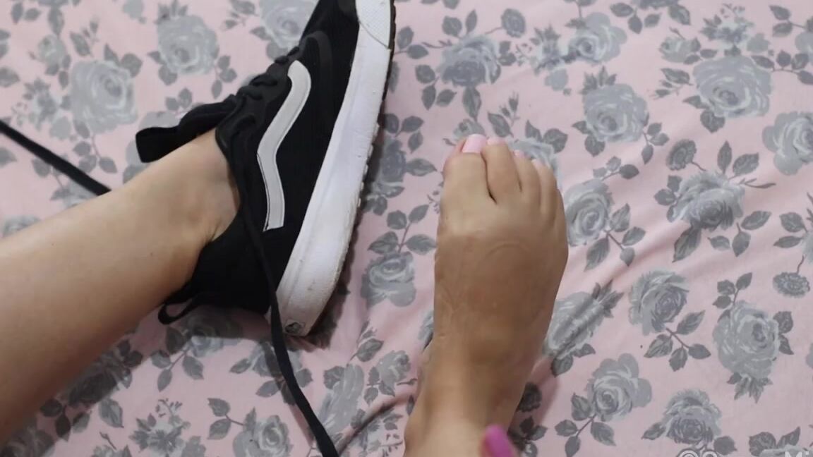 Missy Queen Nicknamed Queen Missy 01 18 2023 Onlyfans Video Depois De Correr Na Praia Pes Soados E Marcados