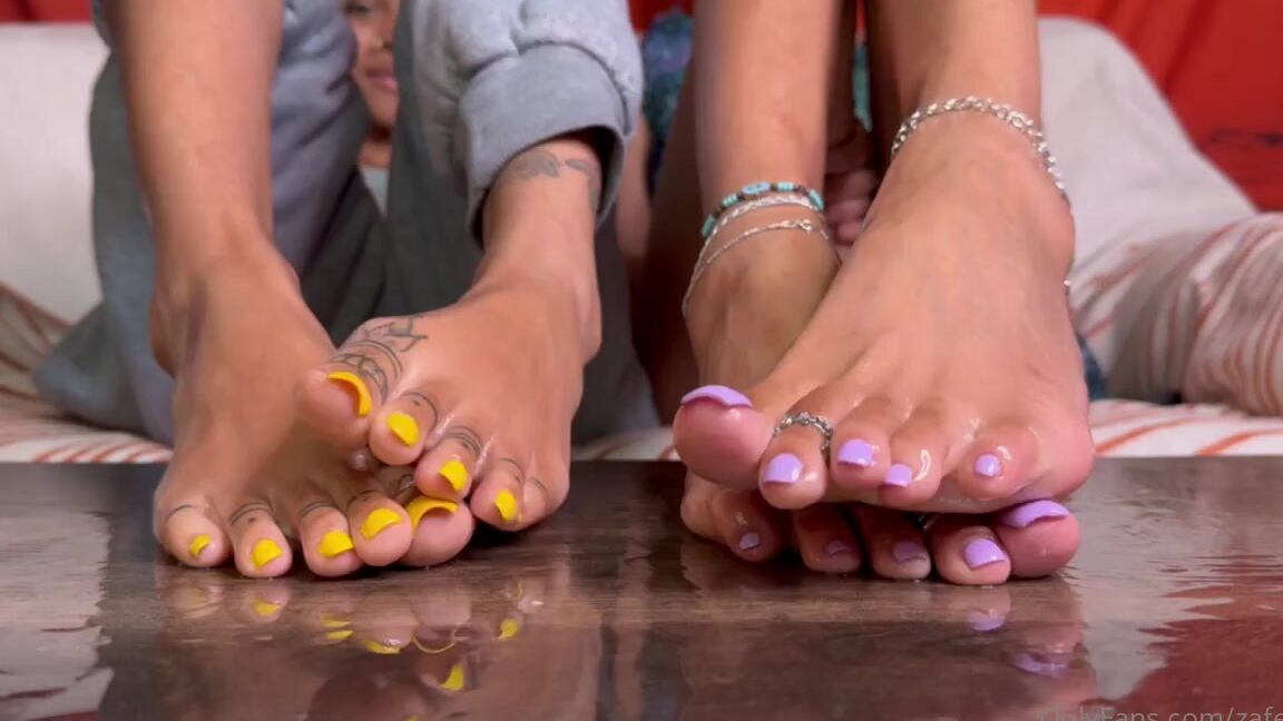Zafeet Nicknamed Zafeetllc 10 02 2024 Onlyfans Video Sexy Duo Soles On The Table