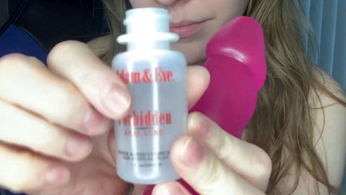 Jennaize Nicknamed Jennaize Onlyfans Stroking A Pink Dildo With Lube