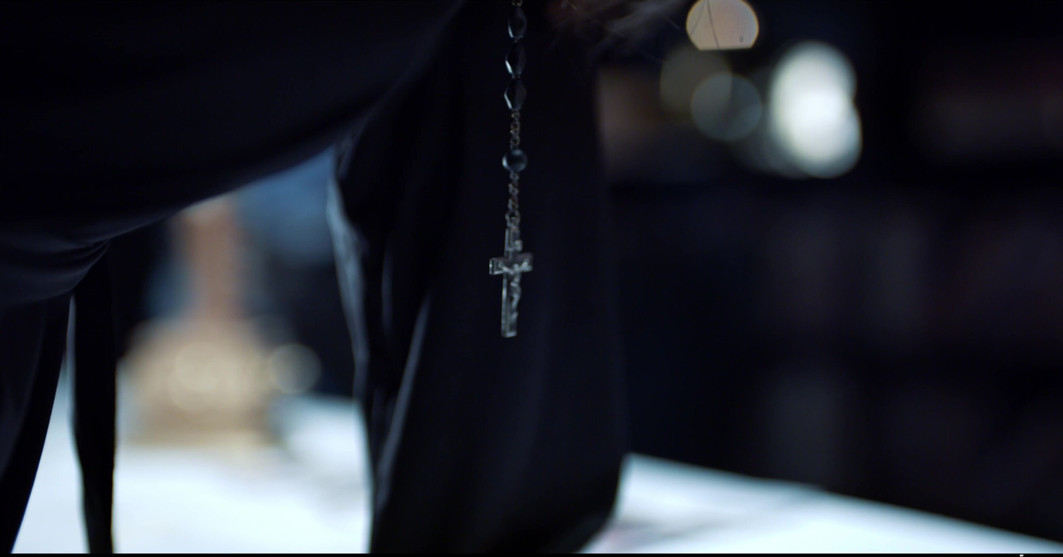 Freeze 25 02 07 Sata Jones The Forbidden Ring