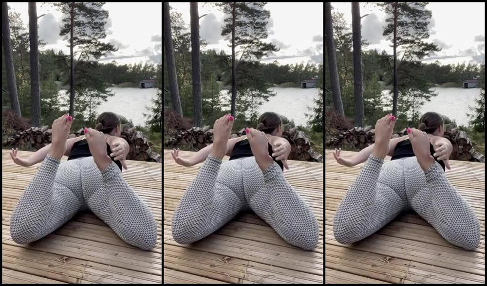 Kleopetraaa Goddess Nicknamed Kleopetraaa Onlyfans Your Slutty Yoga Teacher