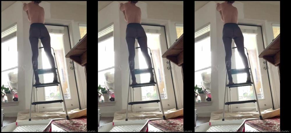 Mrs Evie Mae Nicknamed Mrseviemae 02 24 2023 Onlyfans Video Painting In My Pantyhose