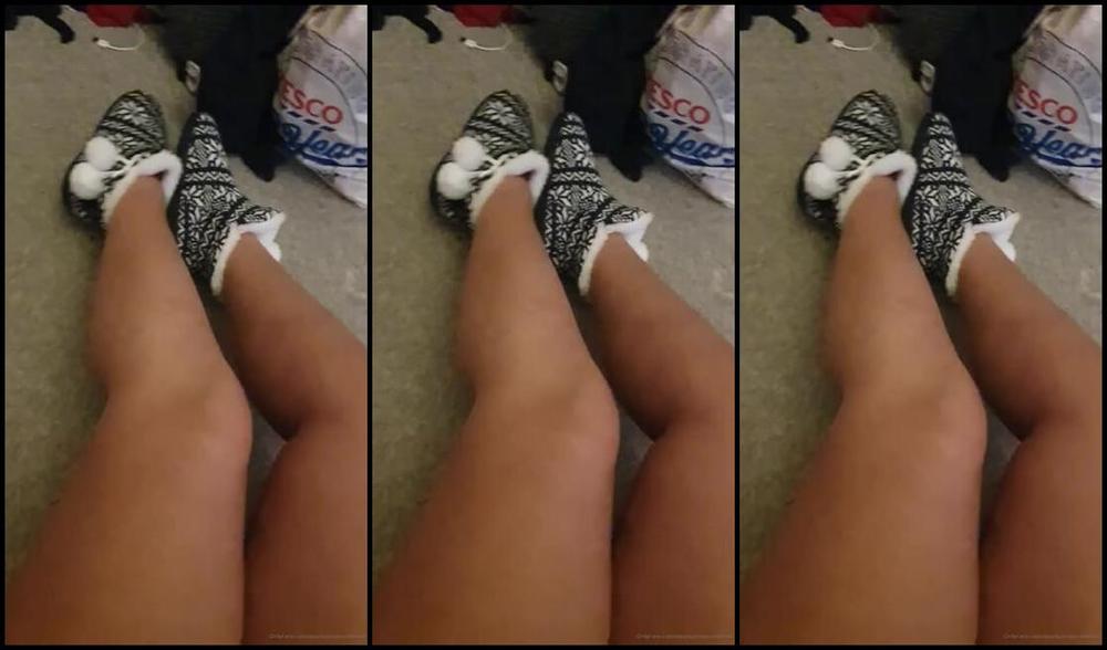 Finebritishfeet Nicknamed Tickletoesuk 10 30 2019 Onlyfans Video Feel So Good To Slide Those Hot Slippers Off My Feet And Wiggle My Toes Around