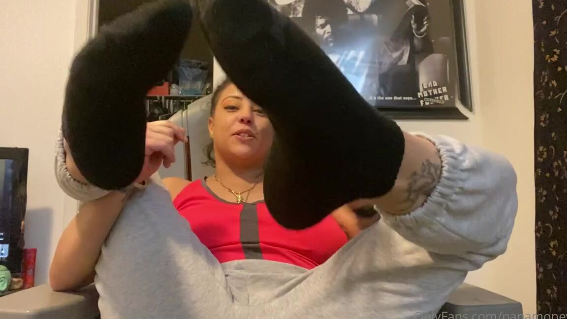 Nanadagodd Nicknamed Nanamoneyfeet Onlyfans Who Likes Stinky Feet Who Wants These Over Used Crunchy Funky Socks Free Freaky Friday Video