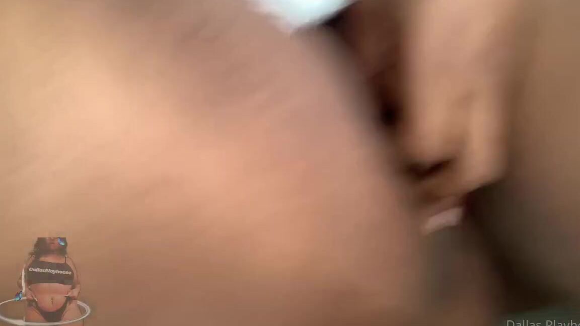 Goddess Dallas Nicknamed Dallasplayhouse 07 24 2020 Onlyfans Video Was Playing With My Pussy Today Outside The Bank While My Friend Ran An Errand Thats