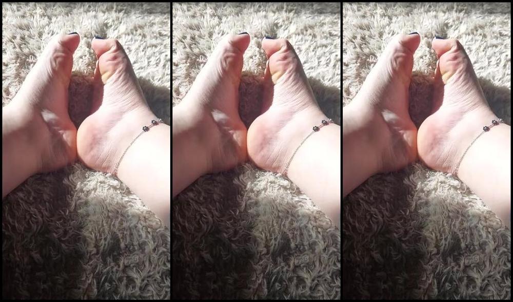 Tinyfairyfeet Nicknamed Tinyfairyfeet 10 01 2023 Onlyfans Video Sunlight And A Baby Bump