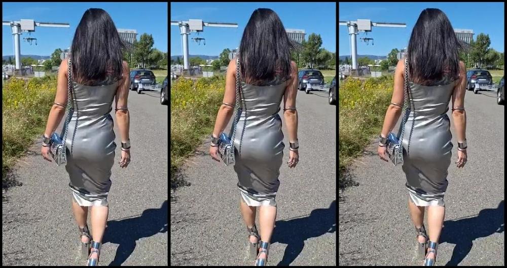 Sophie X Elodie Nicknamed Sophie X Elodie 01 17 2025 Onlyfans Video Draussen Unterwegs In Meinem Metallic Silbernen Latexkleid