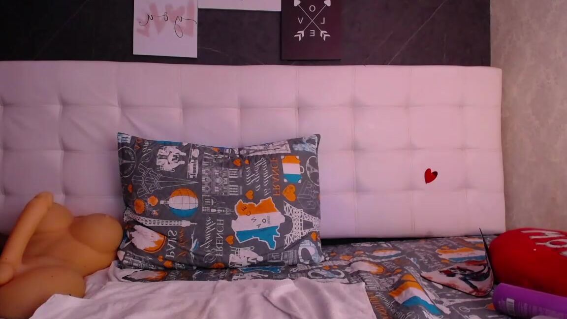 "Melted_Chocolate" drool, masturbation, roughsex, sloppy, squirt Gargling with Pleasure and Dildo Play manyvids