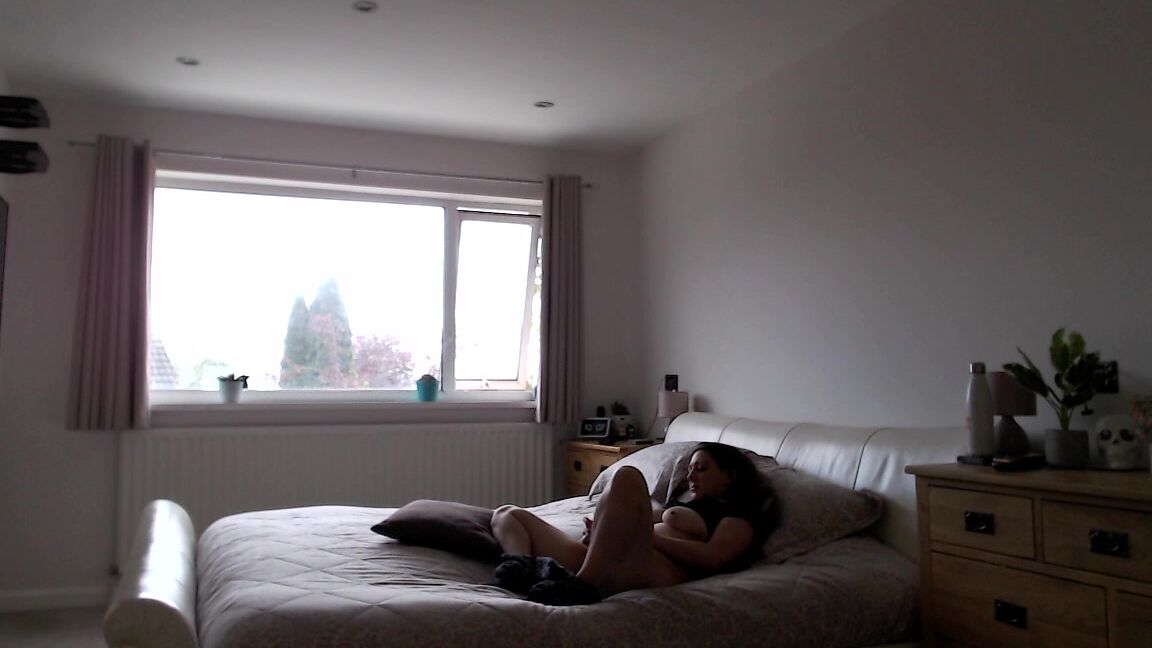 "SuzieLove212" pussy play, solo masturbation, voyeur, voyeur cams, webcam Voyeur View of Naughty Pussy Play manyvids