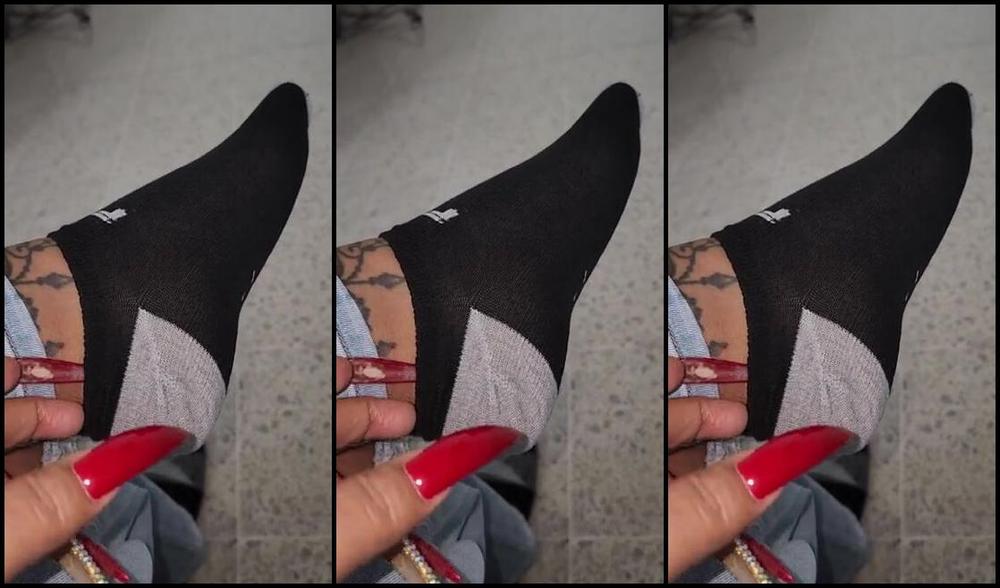 Meryann Nicknamed Solesqueenrd 11 25 2024 Onlyfans Video Since 4Am I Have Been At The Hospital With My Sister And Those Feet Feel Very