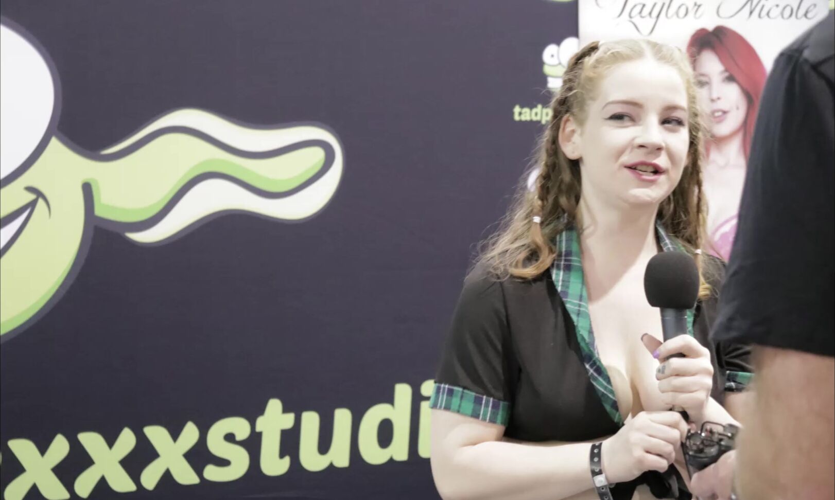 "TadPoleXXXStudio" free, pornstars, realityporn, sfw 2022 Chicago EXXXOTICA Booth 331 manyvids