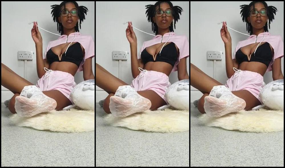 Ceceprincesstoes Nicknamed Cecesprincesstoes 06 14 2021 Onlyfans Video Just Showing Off My Soles In The Pose With My New Bud Dan Youre In