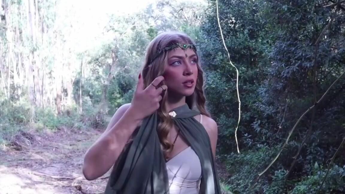 Letsmary Nicknamed Letsmary 11 27 2024 Onlyfans Video Na Tranquilidade Da Floresta Encantada Uma Elfa Solitaria Caminha Entre Arvores