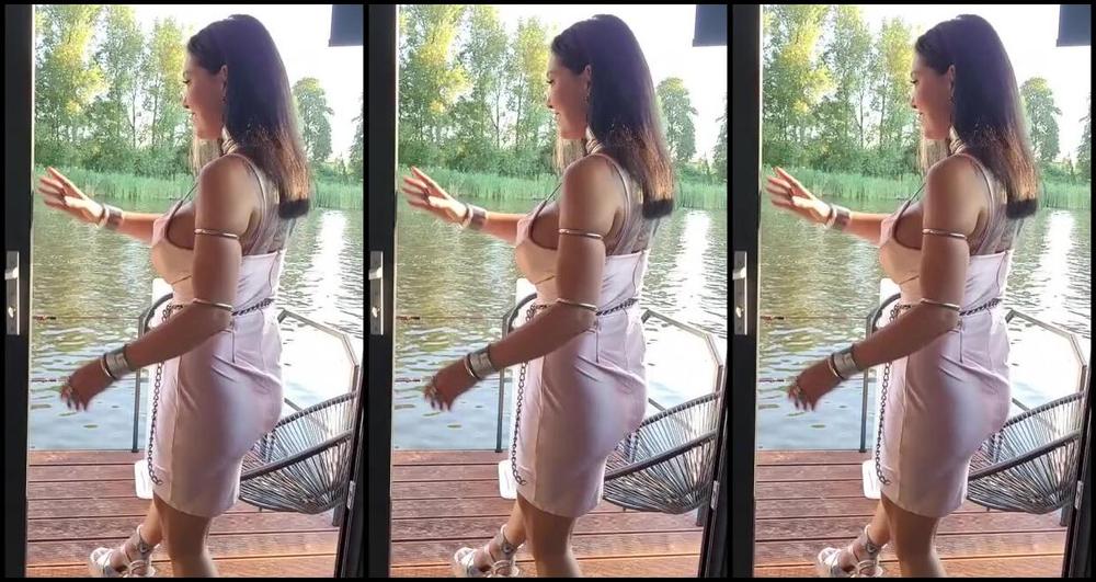 Sophie X Elodie Nicknamed Sophie X Elodie 10 13 2024 Onlyfans Video Keuschheitsg Rtel Unter Dem Alltagsoutfit 1Q5