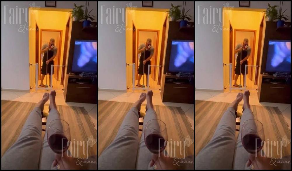 Fairy Queen Nicknamed Fairyqueen Feet 06 29 2024 Onlyfans Video While I Drink Wine And Watch My Series He Cleans The House With My Smelly Sneakers