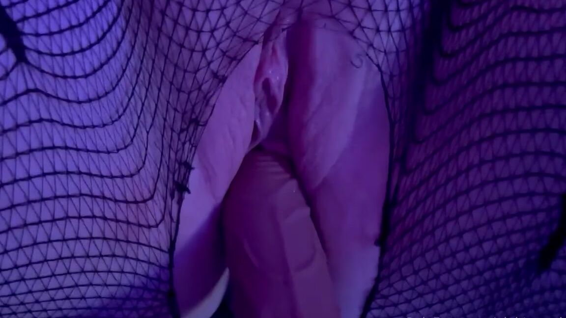 Ivy Sin Nicknamed Nightangelxoxo 10 28 2023 Onlyfans Video Play With Me While I Watch A Movie