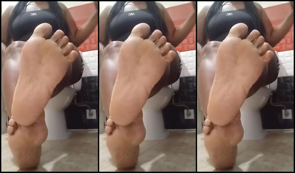 La Ronica Lovve Nicknamed Laronicalovve 09 28 2024 Onlyfans Video Story Time About A Giant