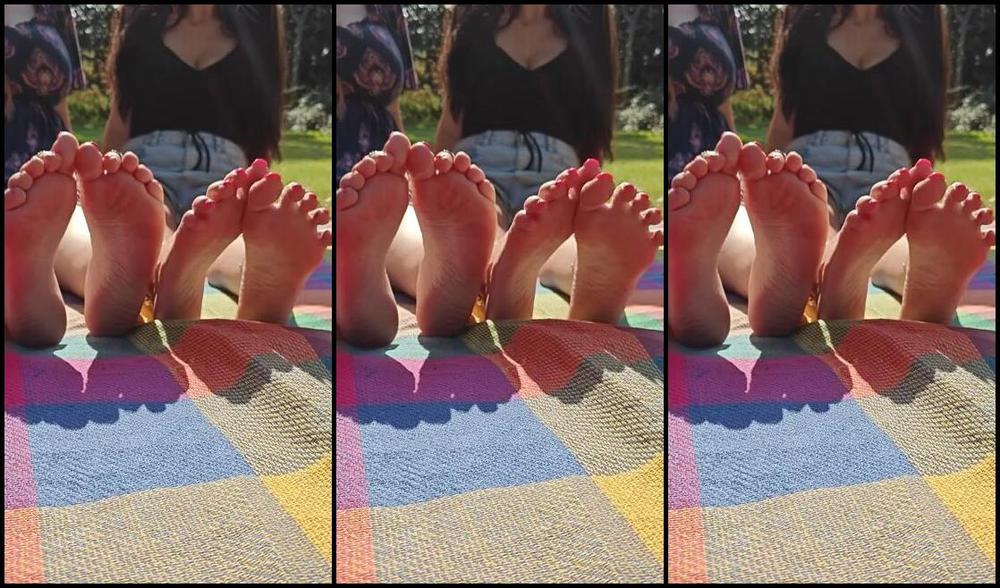 Pink Lemonade Nicknamed Pink Lemonade Uk 01 03 2025 Onlyfans Video Enjoy This 4Minute Video Of Me Amp Wisdem Public Feet I Know Youd Be Staring